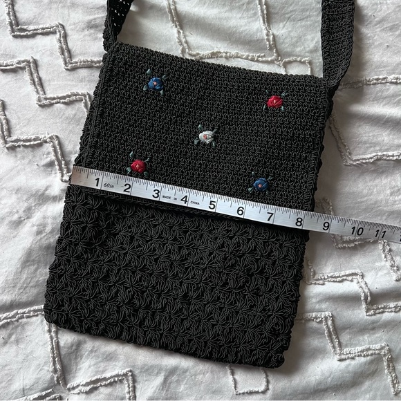 vintage floral embroidered crossbody bag - Picture 7 of 10